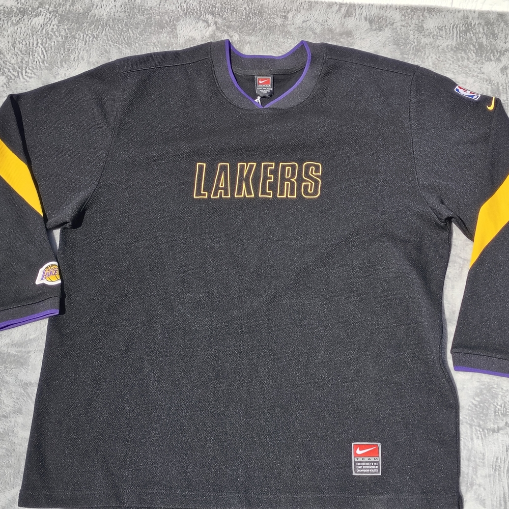 Nike Los Angeles Lakers Black & Gold Sweatshirt